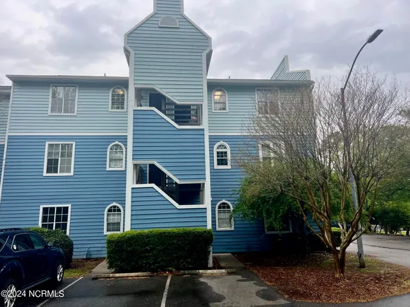 4240 Wilshire Boulevard #202 E, Wilmington, NC 28403