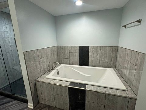 5th image of 7540 Plum Creek Dr