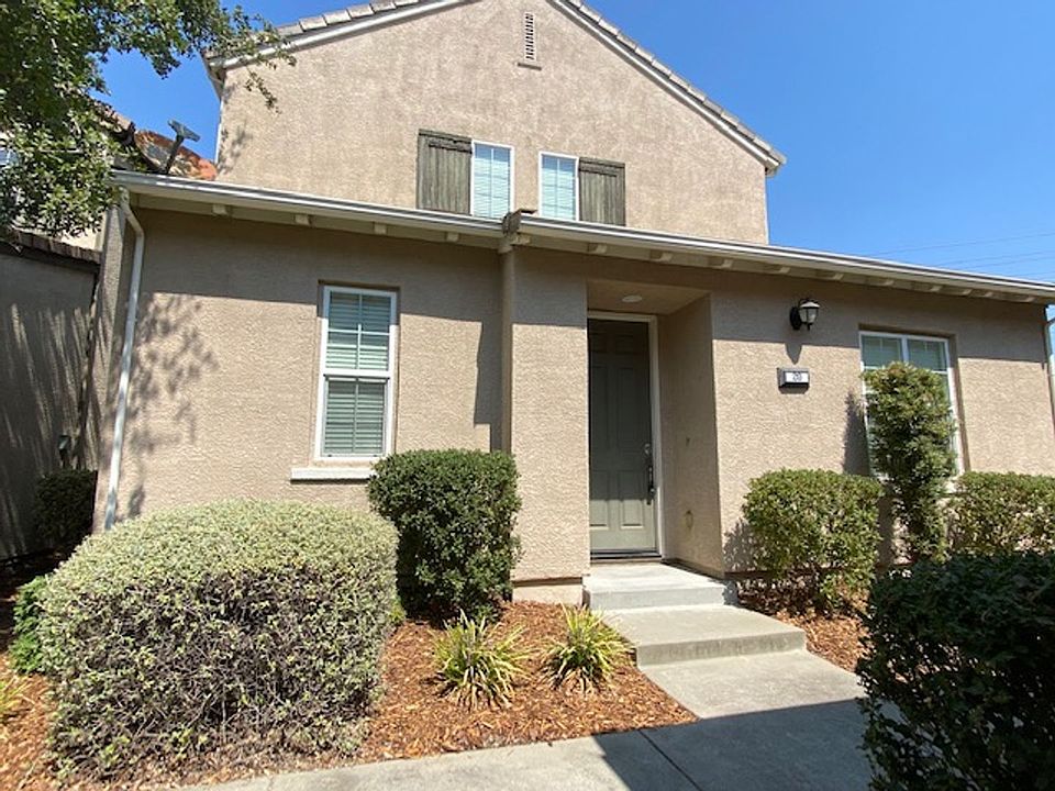 1st image of 20 Villa Gardens Ct