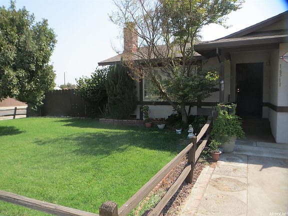 2nd image of 16511 Lewis Cir