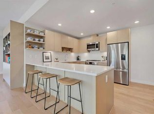 88 S 9th St NE #211, Calgary, AB T2E 4E1