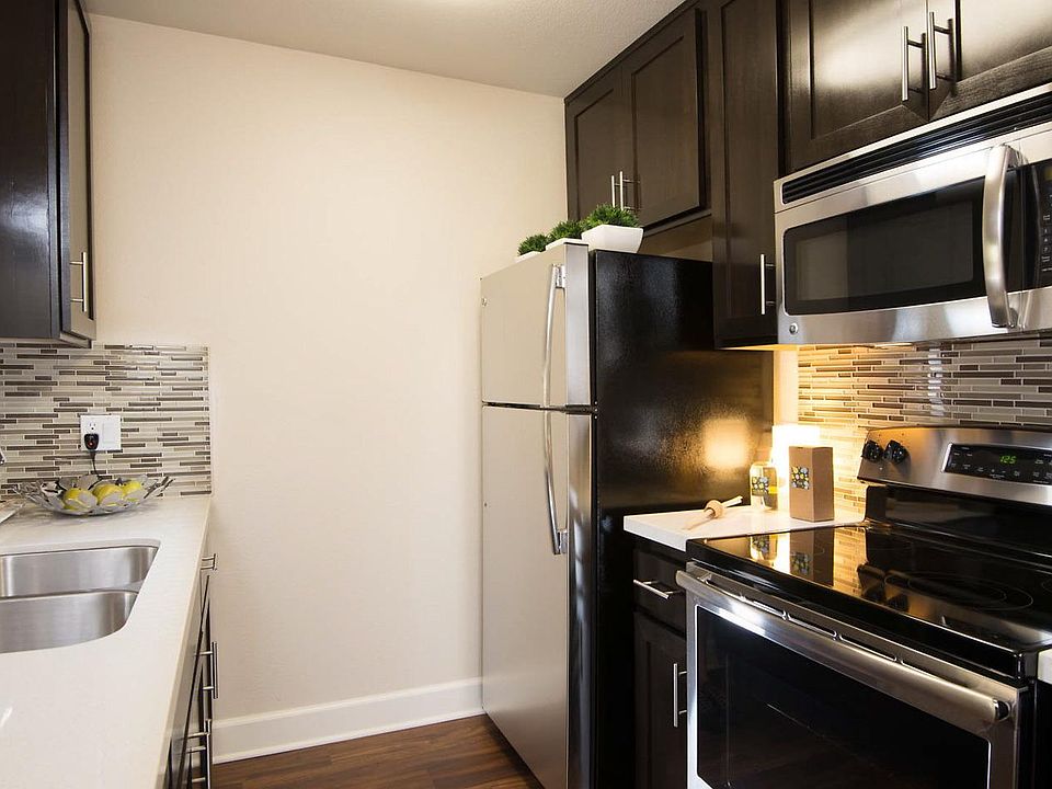 1st image of 280 S Euclid Ave APT 210