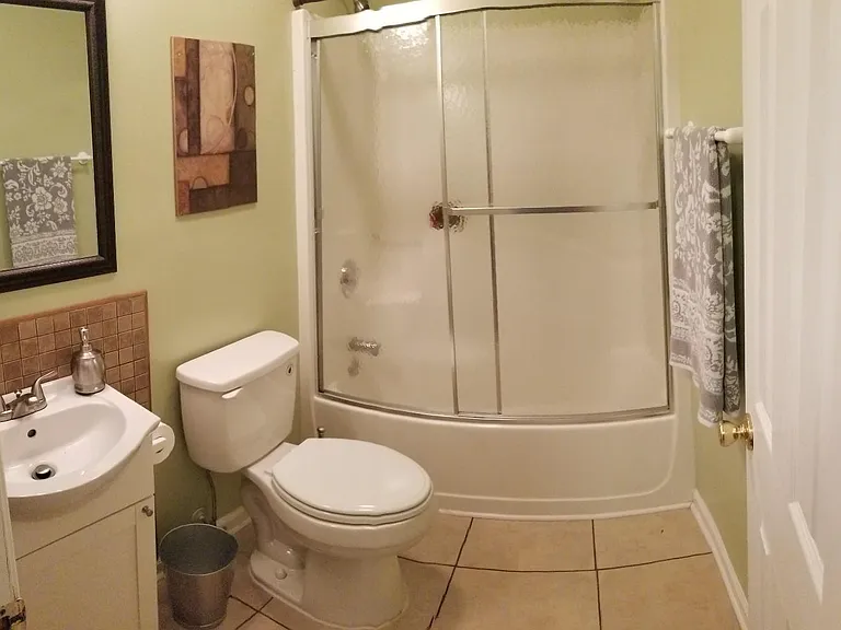 501 Carriage Ln — Photo 13
