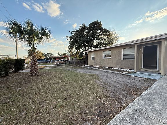4th image of 4410 N 40th St