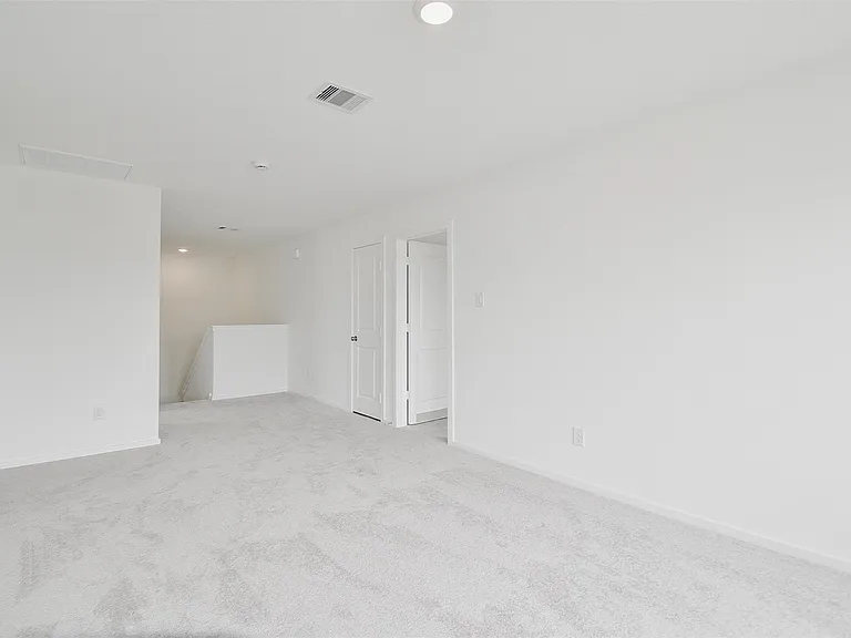 21811 Carpineti Ln — Photo 31