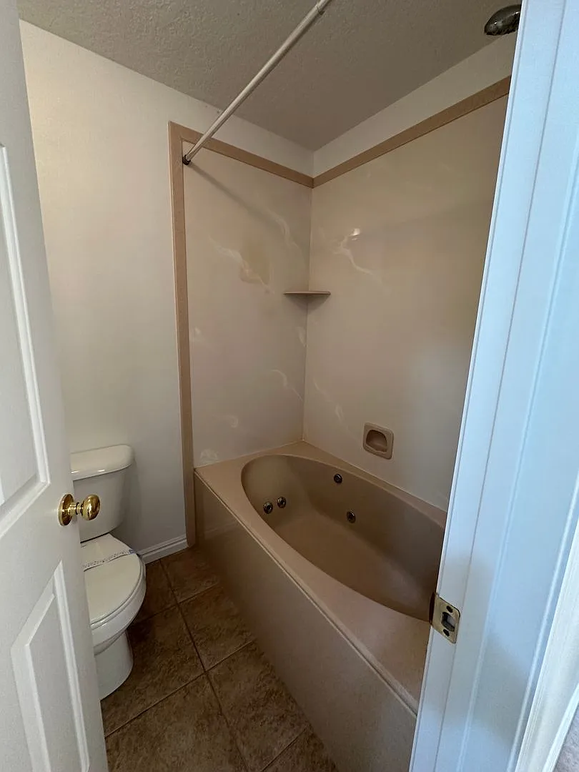 Updated 2-bedroom, 2-full-bath condo in Orem — Photo 4