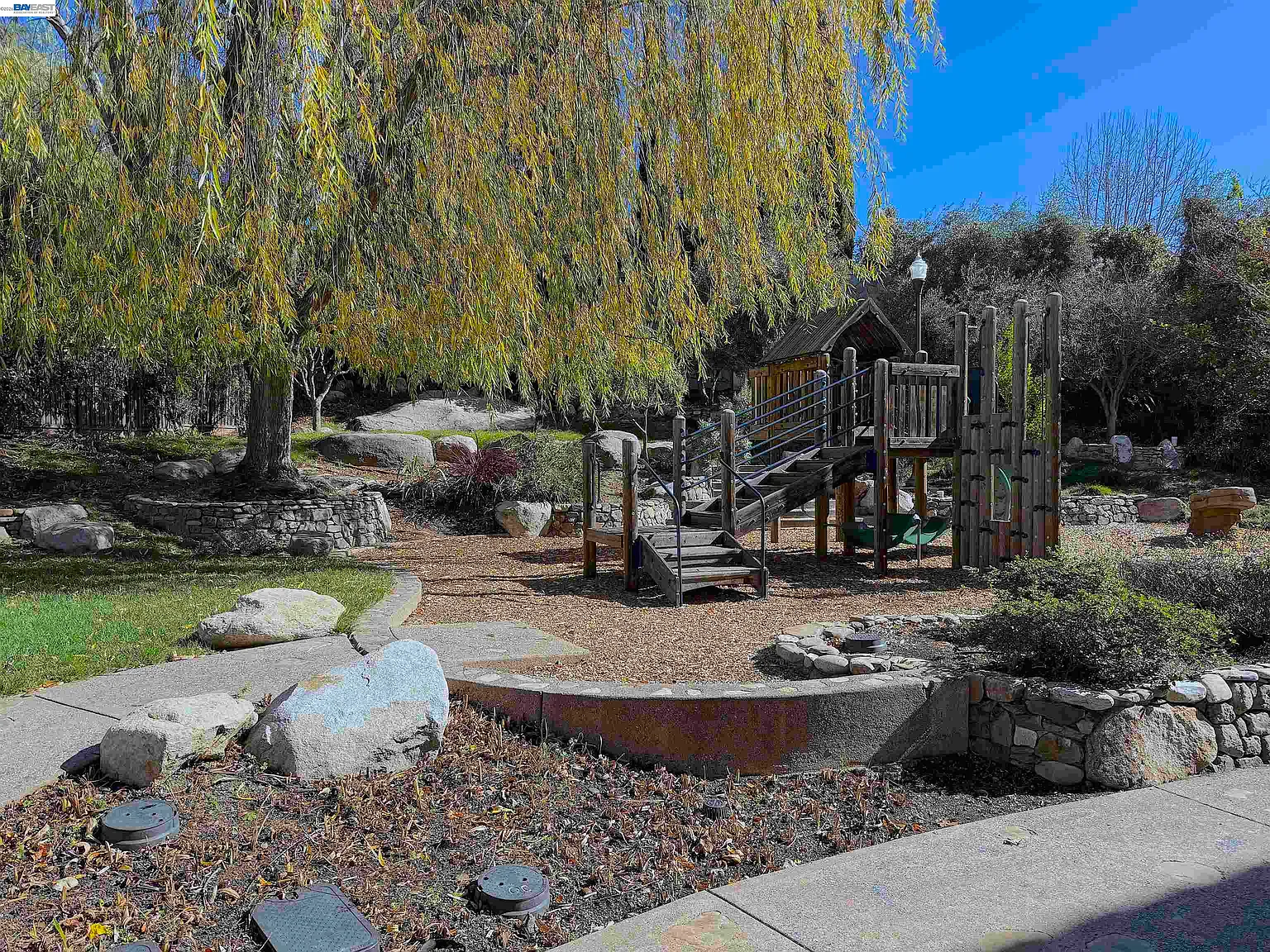 3 bed, 1401 sqft, $4,795 — Photo 2