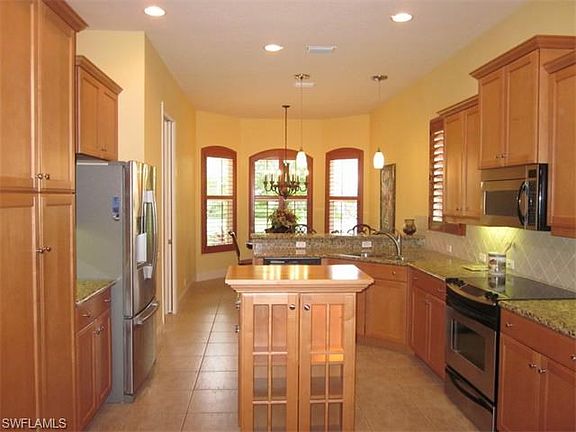 3rd image of 9206 Troon Lakes Dr