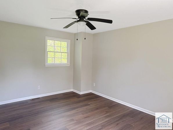 720 Southland Dr, Martinsville, VA 24112