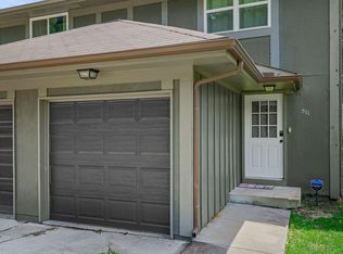 511 Vilas St, Leavenworth, KS 66048