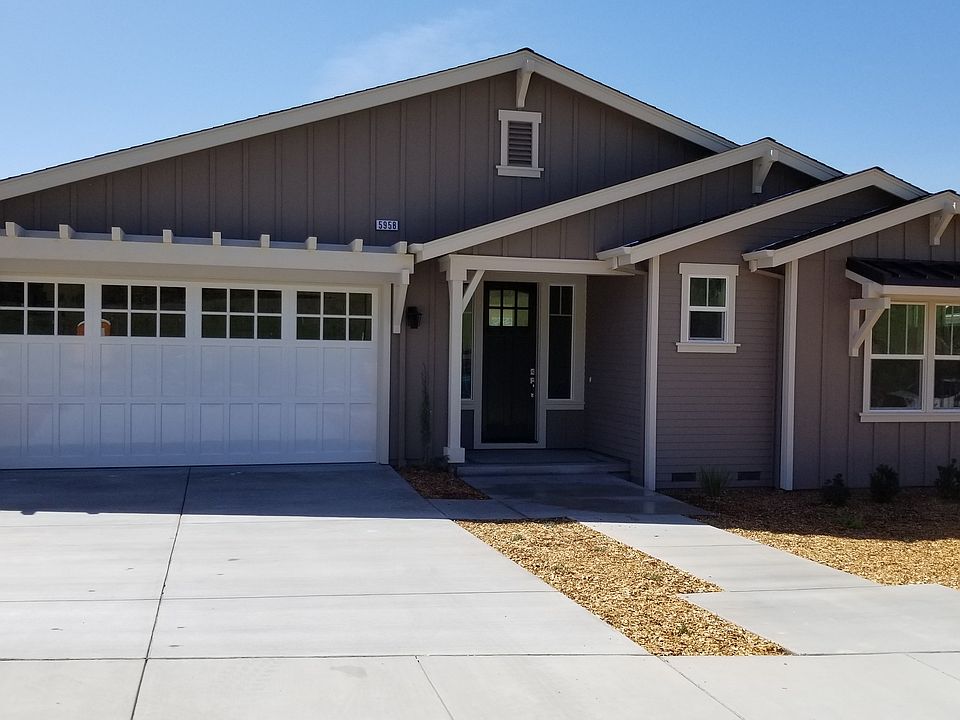 Exterior, 2 car garage