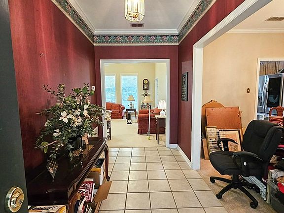 4th image of 2001 Ventureview St