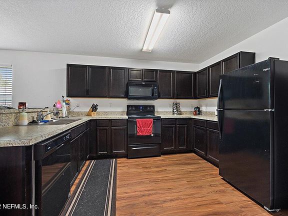 5th image of 506 Matecumbe Ct