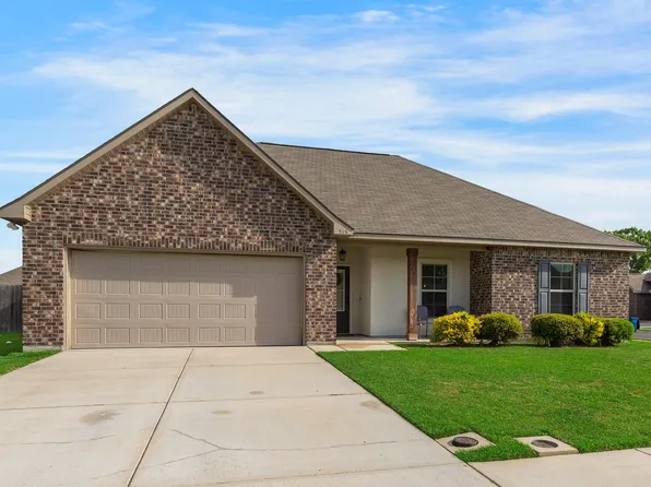 213 Saint Faith St, Youngsville, LA 70592