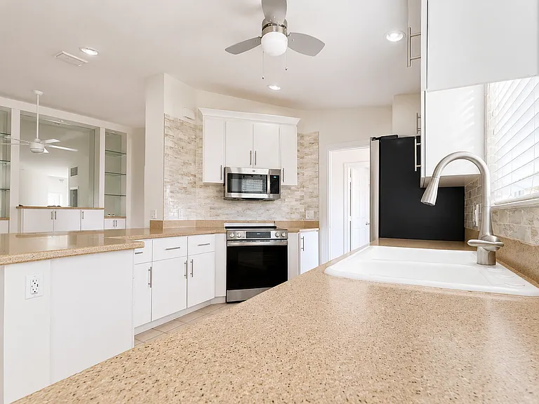 28869 Vermillion Ln — Photo 20