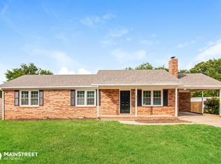 313 Woodstream Dr, Gastonia, NC 28056