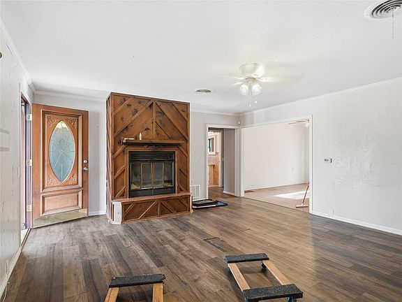 4th image of 511 N Clay St