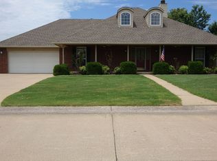 1108 Hunter Rdg, Siloam Springs, AR 72761