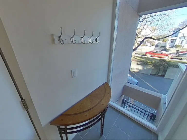 26 Cove Ave #2D — Photo 8