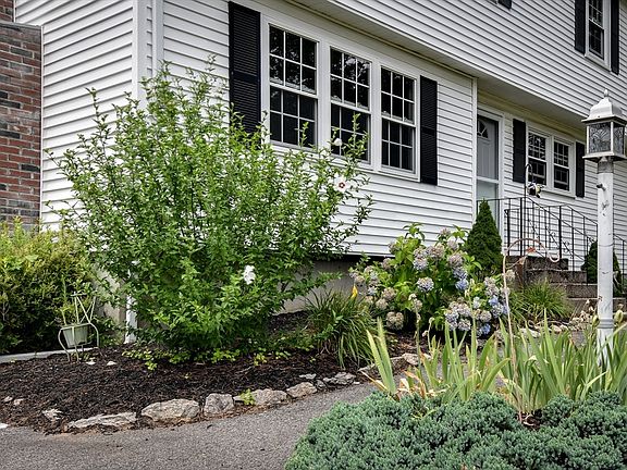 2nd image of 61 Sweet Grass Ln