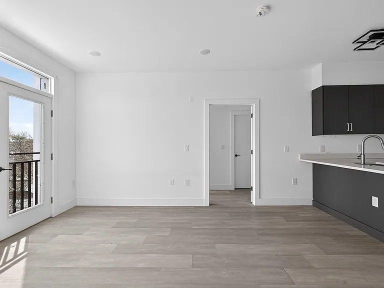 43-45 W 32nd St #502 — Photo 10