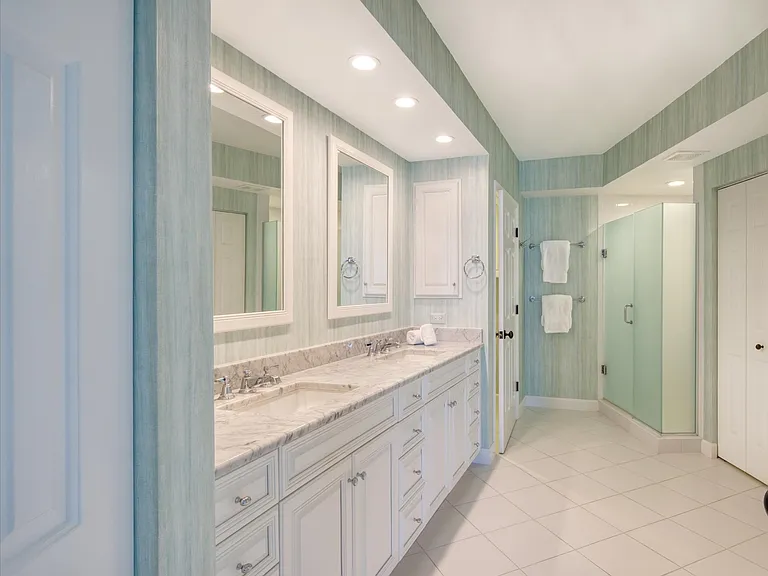 8820 S Sea Oaks Way #204 — Photo 10