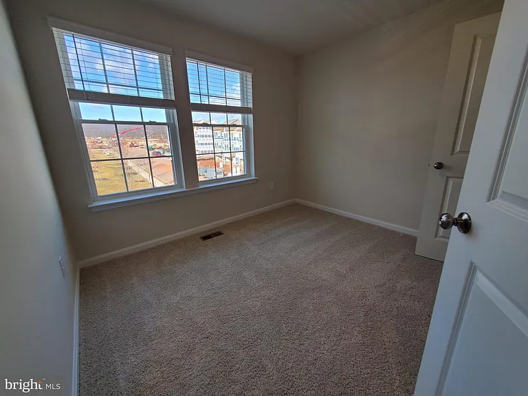 1260 Veritas Ln — Photo 23