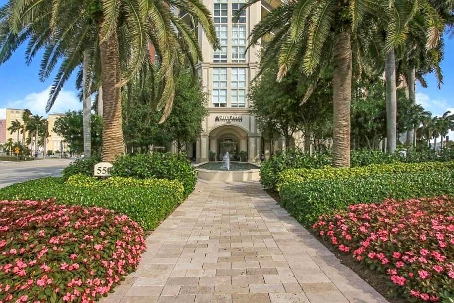 1st image of 550 Okeechobee Blvd APT 1112