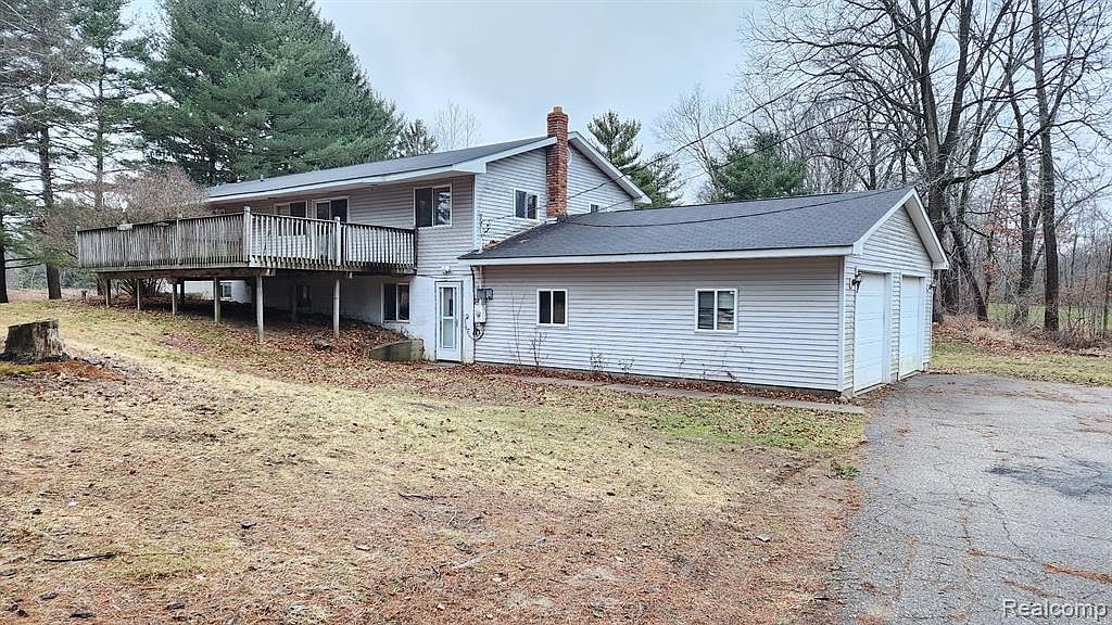 11151 Hartland Rd, Fenton, MI 48430 Zillow