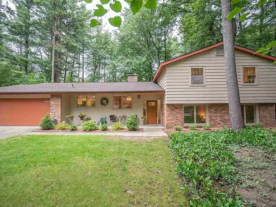 1st image of 1800 Sylvan Ln