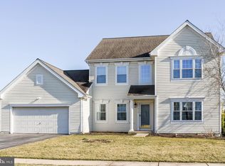 216 Riveredge Dr, New Castle, DE 19720