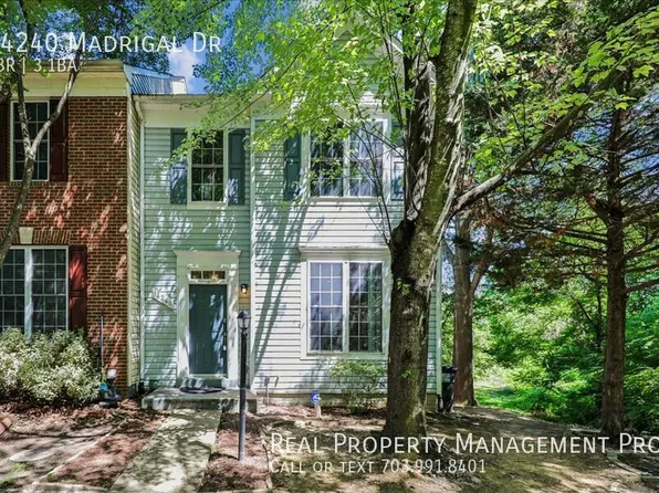 14240 Madrigal Dr, Woodbridge, VA 22193