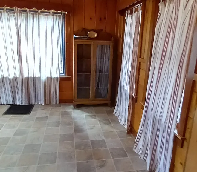 138 E Sherwood Blvd — Photo 8