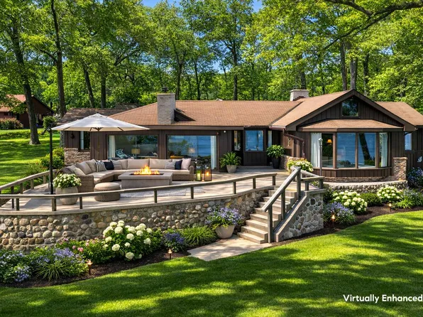 2572 North Shore DRIVE, Delavan, WI 53115