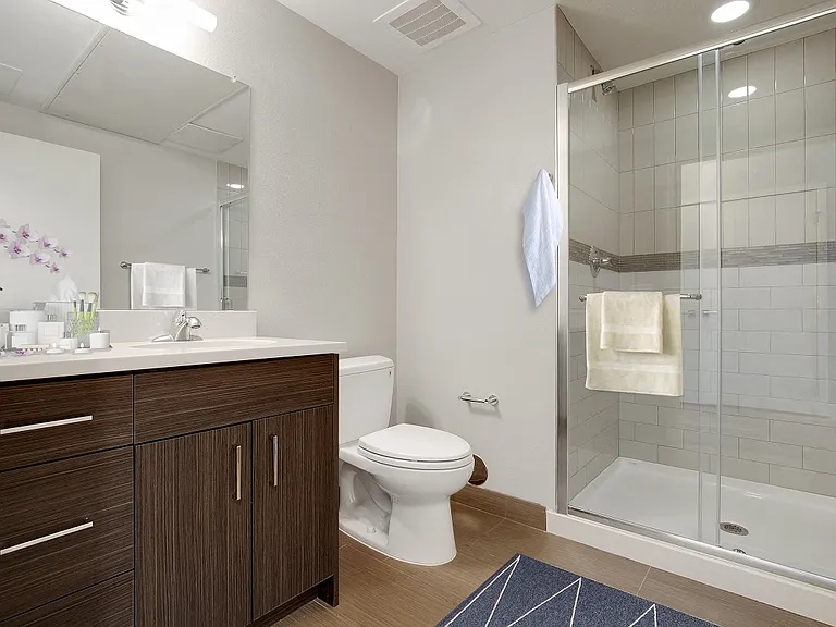 Jux Apartments — Photo 12