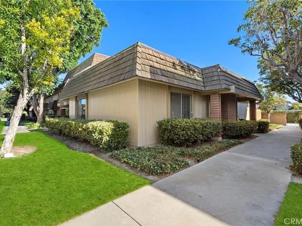 10405 Elk River Ct, Fountain Valley, CA 92708