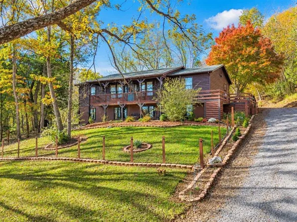 1535 Mount Pleasant Church Rd, Fincastle, VA 24090