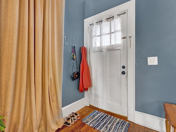 3rd image of 217 Church St