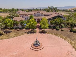 1165 Little River Dr, Hollister, CA 95023