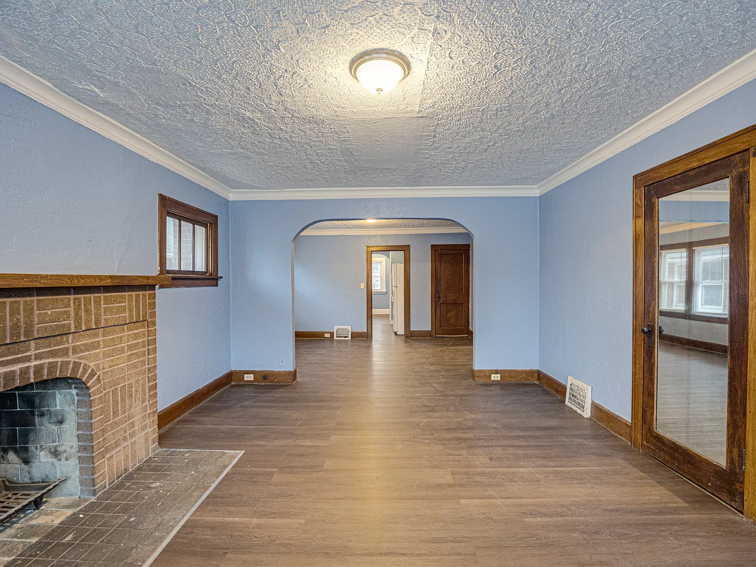 2 bed, 1373 sqft, $1,250 — Photo 3