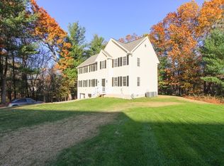 18 Berry Rd #18, Lowell, MA 01854