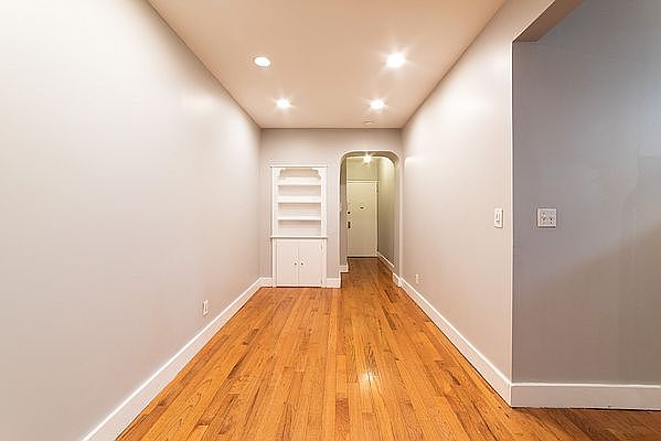 1st image of 15 Crooke Ave APT 1F