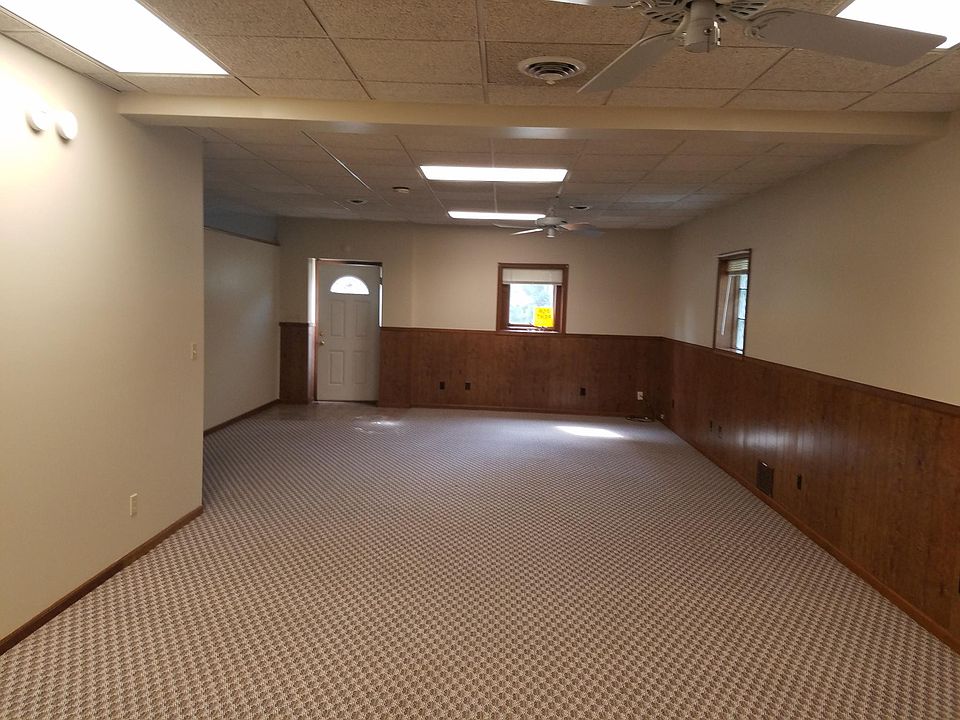 2nd image of 732 Main St