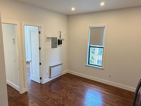 2nd image of 6001 70th Ave #3R