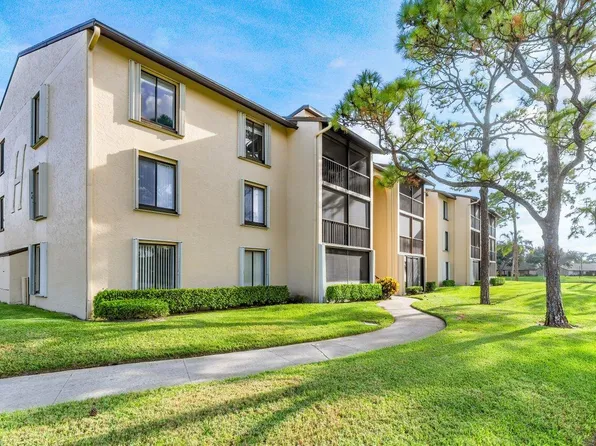 603 Sea Pine Way #E3, Greenacres, FL 33415