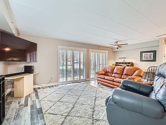 3rd image of 12799 Saint Andrews Ct APT 101