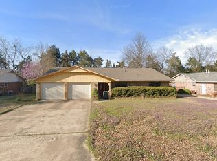 2153 W Loren Cir, Fayetteville, AR 72701