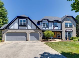 10627 S Quail Ridge Ct, Naperville, IL 60564