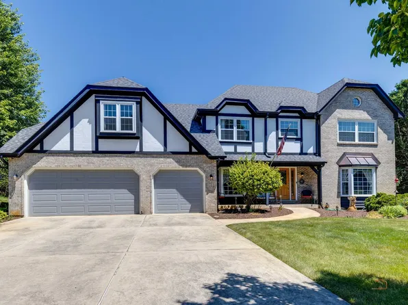 10627 S Quail Ridge Ct, Naperville, IL 60564