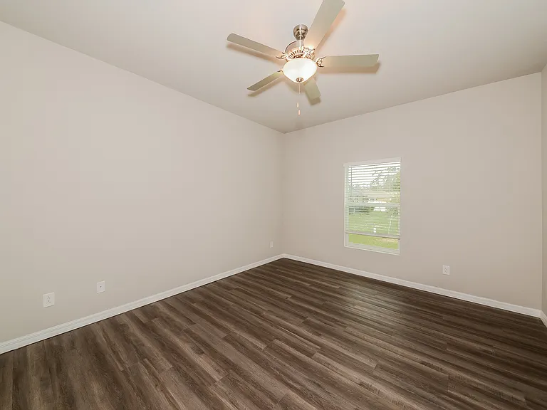 216 Prineville St — Photo 8
